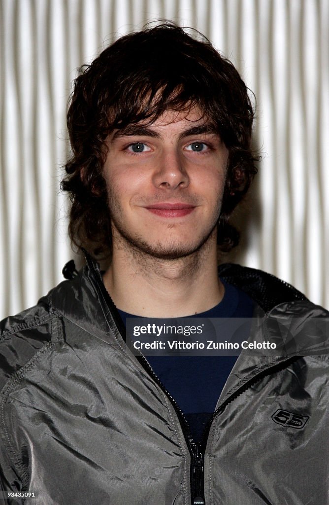 "Meno Male Che Ci Sei": Milan Photocall