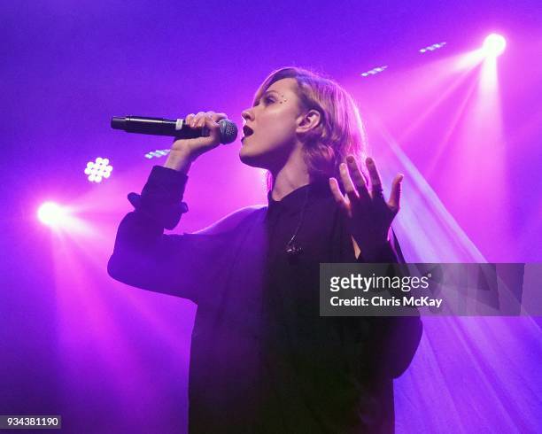 Actress Evan Rachel Wood performs during the Celebrating David Bowie concert at Buckhead Theatre on March 18, 2018 in Atlanta, Georgia.