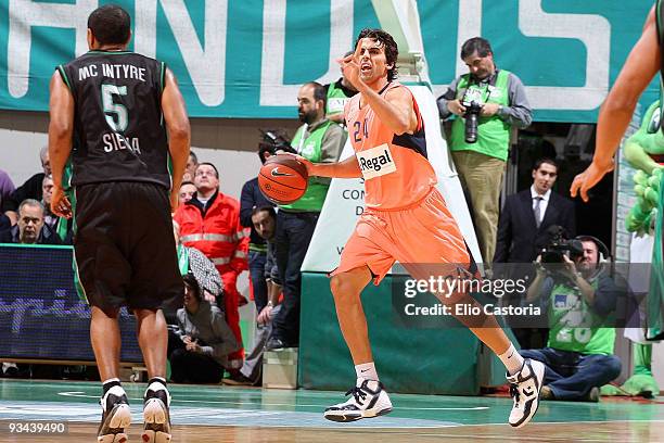 Victor Sada, #24 of Regal FC Barcelona action during the Euroleague Basketball Regular Season 2009-2010 Game Day 5 between Montepaschi Siena vs Regal...