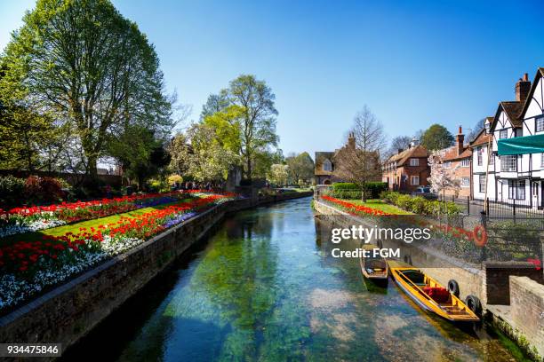 canterbury canal - canterbury england stockfoto's en -beelden