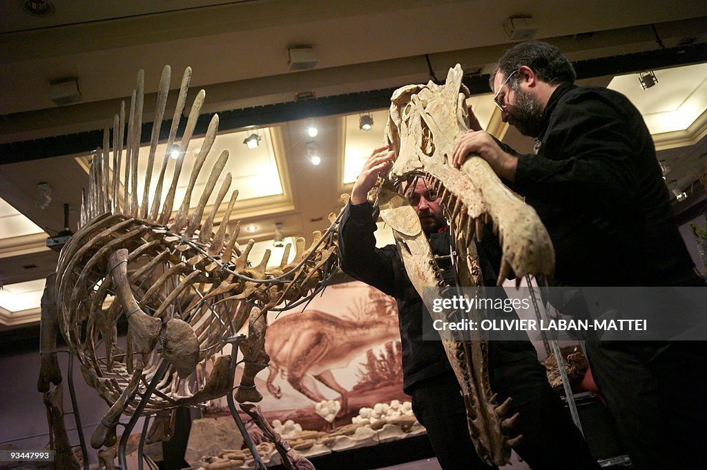 French paleontologist François Escuillie