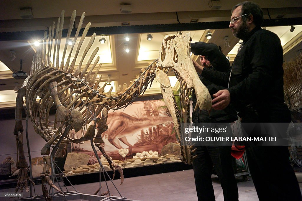 French paleontologist François Escuillie