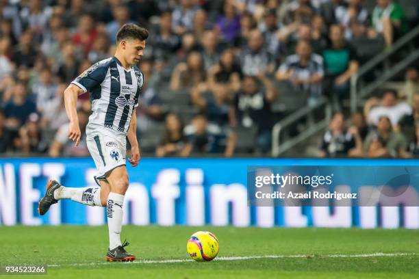 Arturo Gonzalez of Monterrey drives the ball during the 12th round match between Monterrey and Queretaro as part of the Torneo Clausura 2018 Liga MX...