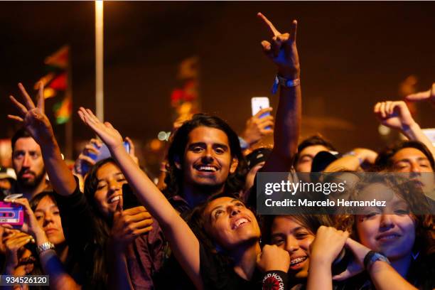 Fans enjoy the atmosphere during the show of Red Hot Chili Peppers as part of the second day of Lollapalooza Chile 2018 at Parque O'Higgins on March...