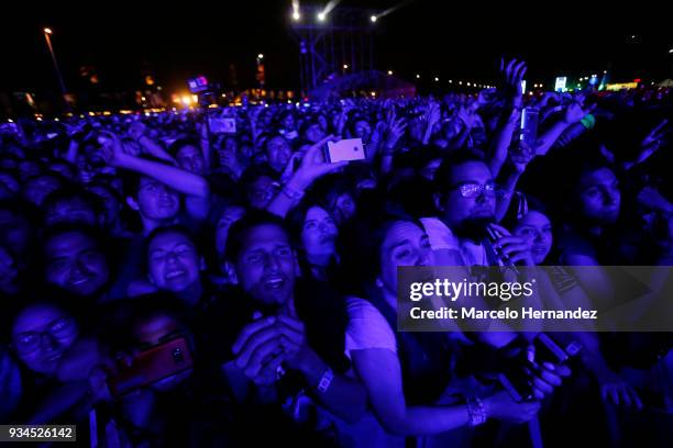 Fans enjoy the atmosphere during the show of Red Hot Chili Peppers as part of the second day of Lollapalooza Chile 2018 at Parque O'Higgins on March...