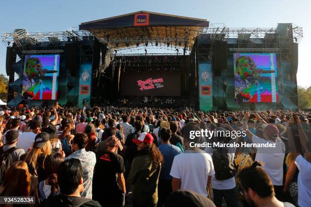 Fans enjoy the atmosphere during the second day of Lollapalooza Chile 2018 at Parque O'Higgins on March 17, 2018 in Santiago, Chile.