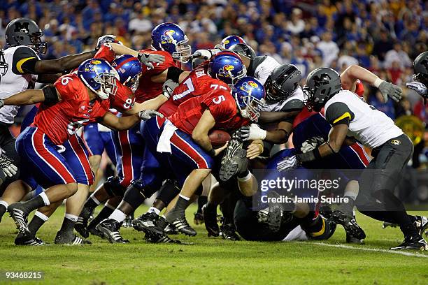 Todd Reesing Dimensional 320 Todd Reesing Photos & High Res Pictures - Getty Images