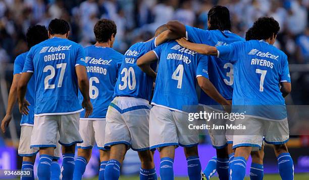 Javier Orozco, Gerardo Torrado, Emanuel Villa, Julio Cesar Dominguez, Joel Huiqui and Cristian Riveros of Cruz Azul celebrate scored goal during...