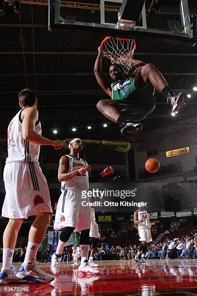 Brian Laing of the Reno Bighorns dunks against the Idaho Stampede at Qwest Arena on November 28, 2009 in Boise, Idaho. NOTE TO USER: User expressly...