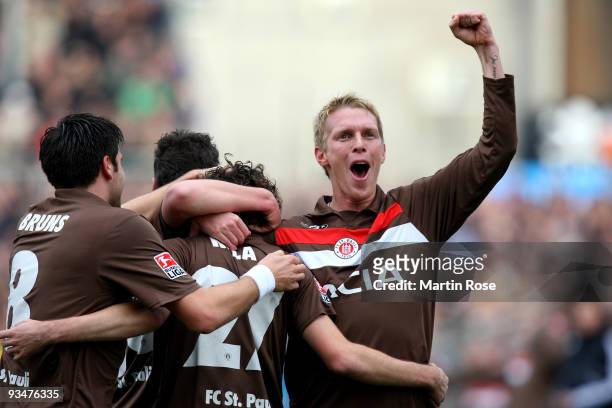 Marius Ebbers of St. Pauli celebrates with his team mates his team's 2nd goal during the Second Bundesliga match between FC St. Pauli and Union...