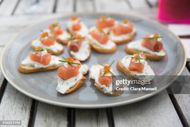 smoked salmon canape - räucherlachs stock-fotos und bilder