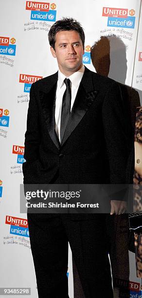 Michael Owen attends the Manchester United annual gala dinner - United For UNICEF at Old Trafford on November 29, 2009 in Manchester, England.