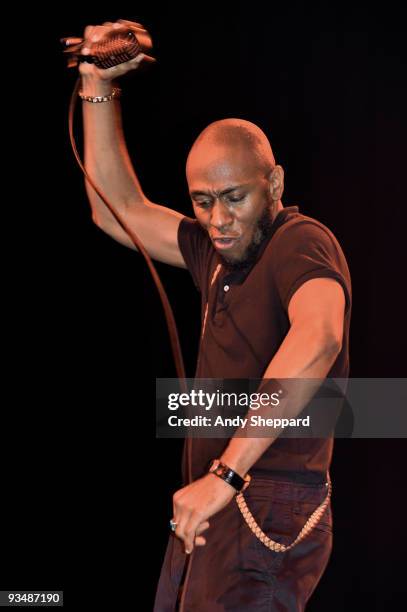 Mos Def performs on stage at The Forum on November 29, 2009 in London, England.