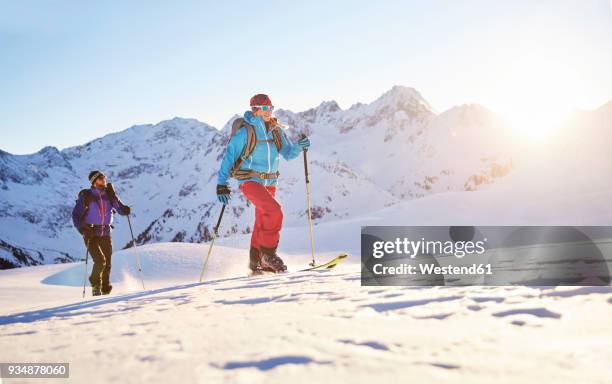 austria, tyrol, kuehtai , freeride skiers on a ski tour - sci alpinismo foto e immagini stock