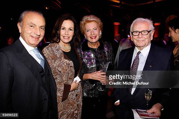 Me Samir Traboulsi, Monique Raymond and Pierre Cardin attend the dinner to celebrate the 25th anniversary of AIDS International at Les Beaux-Arts de...