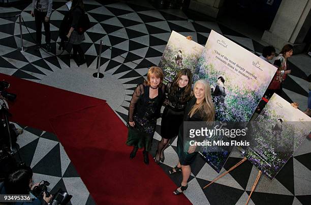 Jan Chapman,Alice Englert and Jane Campion arrive for the Australian Premiere of 'Bright Star' at Dendy Opera Quays on November 30, 2009 in Sydney,...