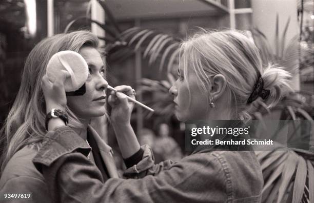 Actress Barbara Rudnik is seen at the set of the ZDF Movie "Im Atem der Berge" on October 14, 1997 in Munich, Germany.