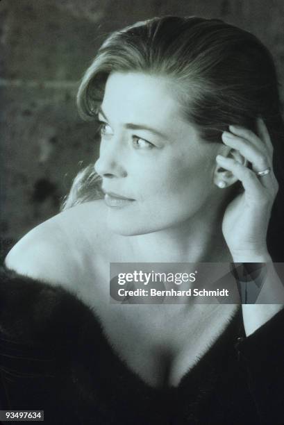 Sara Rudnik 688 Barbara Rudnik Photos & High Res Pictures - Getty Images