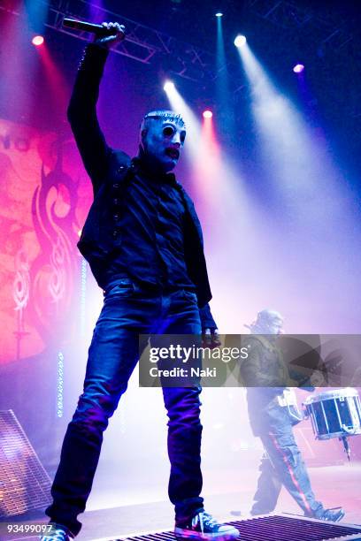 Corey Taylor of Slipknot performs on stage at Hammersmith Apollo on December 2nd 2008 in London.