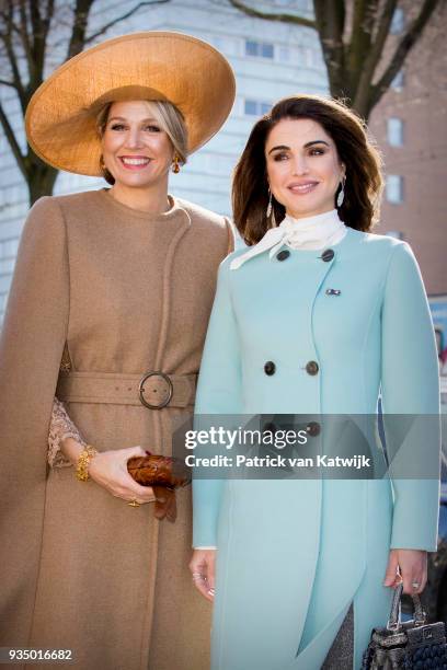 Queen Maxima of The Netherlands and Queen Rania of Jordan visit the Gemeentemuseum on March 20, 2018 in The Hague, Netherlands.