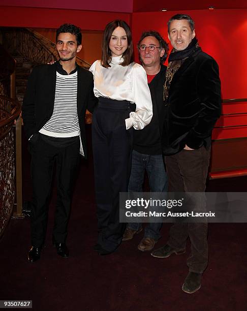 Mehdi Dehbi and Elsa Zylberstein and Jean-Jacques Zilbermann and Antoine de Caunes poses at the premiere of "'La Folle Histoire d'Amour de Simon...