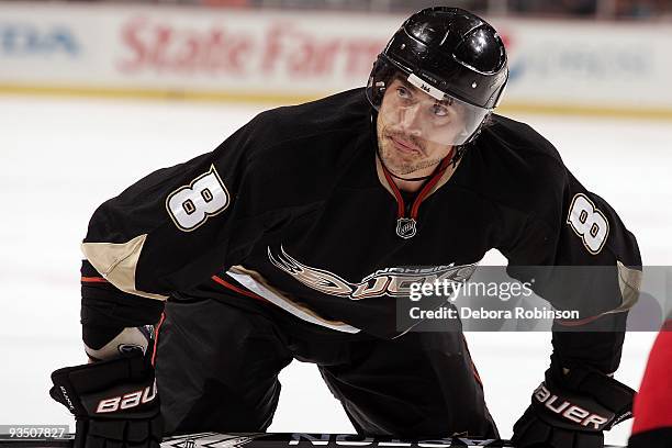 Teemu Selanne of the Anaheim Ducks waits on the ice during a face off during the game against the Carolina Hurricanes on November 25, 2009 at Honda...