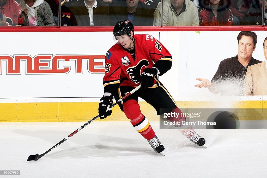 Chicago Blackhawks v Calgary Flames