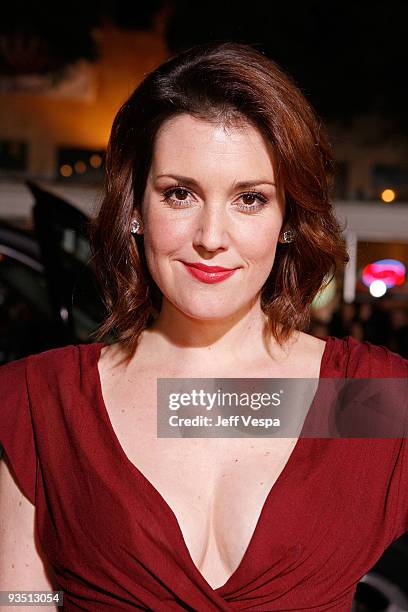 Actress Melanie Lynskey arrives at the Los Angeles premiere of "Up In The Air" at Mann Village Theatre on November 30, 2009 in Westwood, California.