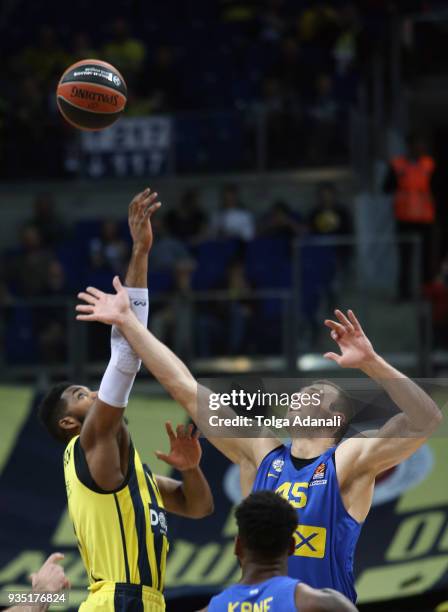 Artsiom Parakhouski, #45 of Maccabi Fox Tel Aviv in action with Jason Thompson, #1 of Fenerbahce Dogus during the 2017/2018 Turkish Airlines...