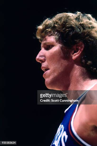 Bill Walton of the Los Angeles Clippers looks on circa 1983 at the Omni in Atlanta, Georgia. NOTE TO USER: User expressly acknowledges and agrees...