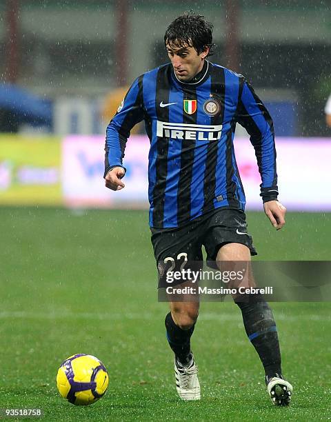 Diego Albero Milito of FC Inter Milan in action during the Serie A match between FC Inter Milan and ACF Fiorentina at Stadio Giuseppe Meazza on...