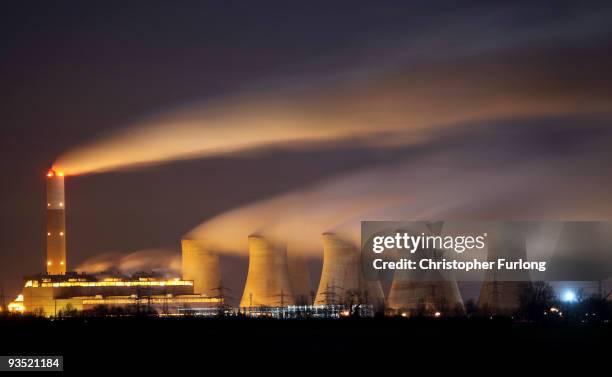 The coal fuelled Cottam power station generates electricity on November 30, 2009 in Retford, Nottinghamshire, United Kingdom. As world leaders...