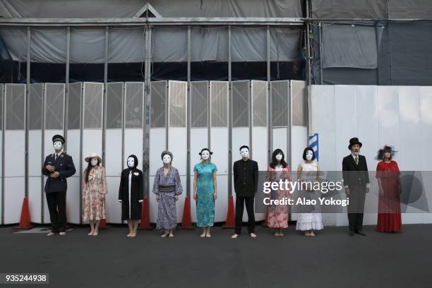 the actors are standing - actor japan stock pictures, royalty-free photos & images