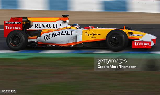 Betrand Bagutte of Belgium and team Renault in action at the Circuito De Jerez on December 1, 2009 in Jerez de la Frontera, Spain.