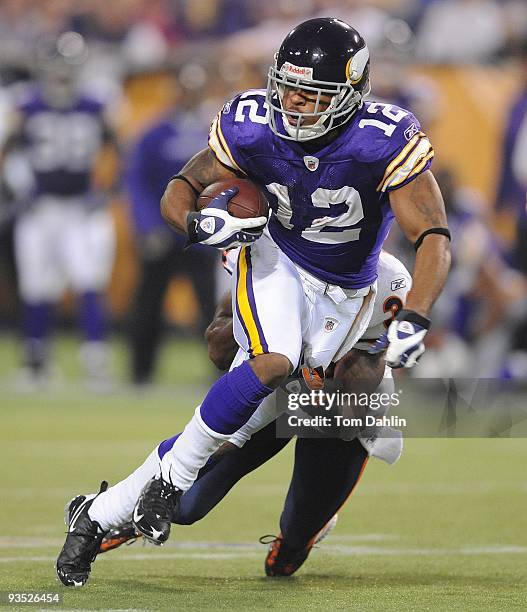 Percy Harvin of the Minnesota Vikings carries the ball during an NFL game against the Chicago Bears at the Mall of America Field at Hubert H....