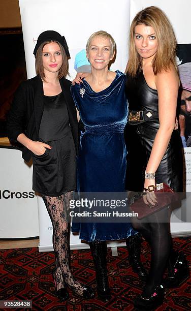 Annie Lennox poses with her daughters Lola Lennox and Tali Lennox at 'A Tribute to Annie Lennox' event in aid of the International Fundraising...