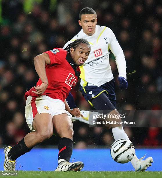 Anderson of Manchester United clashes with Jermaine Jenas of Tottenham Hotspur during the Carling Cup Quarter Final match between Manchester United...