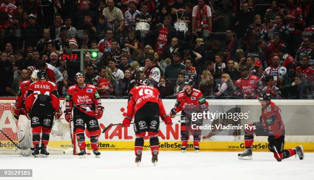 Haie players look dejected after conceding the 5:6 goal at the extra time during the Deutsche Eishockey Liga game between Koelner Haie and Hannover...