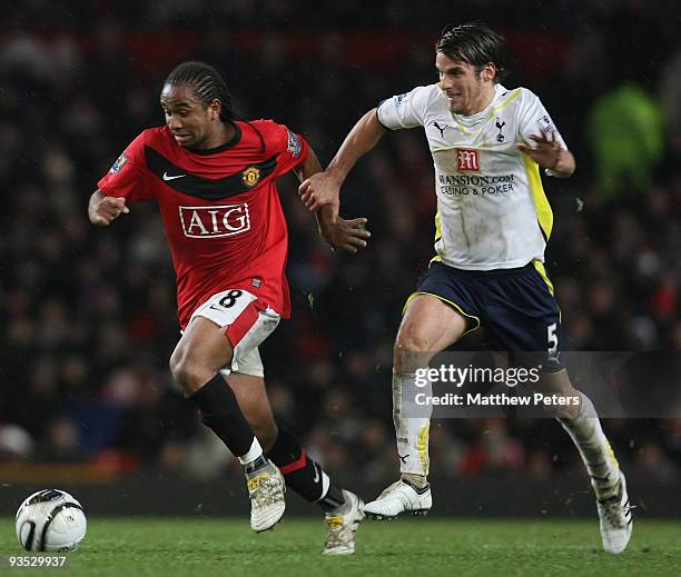 Anderson of Manchester United clashes with David Bentley of Tottenham Hotspur during the Carling Cup Quarter Final match between Manchester United...