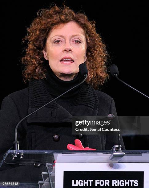 Actress and UNICEF Goodwill Ambassador Susan Sarandon speaks during the amfAR world AIDS day event at Washington Square Park on December 1, 2009 in...