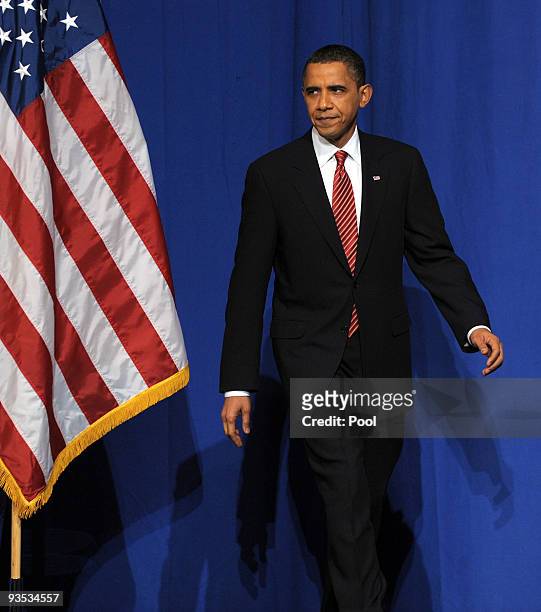President Barack Obama arrives to speak in Eisenhower Hall at the United States Military Academy at West Point December 1, 2009 in West Point, New...