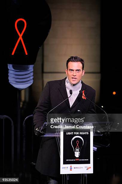 Actor Cheyenne Jackson speaks during the amfAR world AIDS day event at Washington Square Park on December 1, 2009 in New York City.