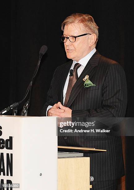 Sports Illustrated Group Editor Terry McDonell speaks during the 2009 Sports Illustrated Sportsman of the Year Celebration at The IAC Building on...