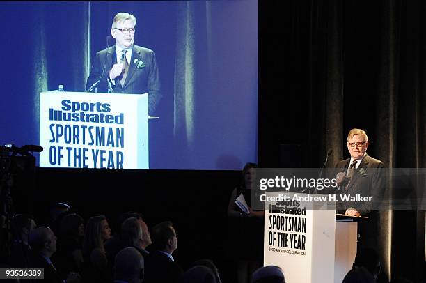 Sports Illustrated Group Editor Terry McDonell speaks during the 2009 Sports Illustrated Sportsman of the Year Celebration at The IAC Building on...