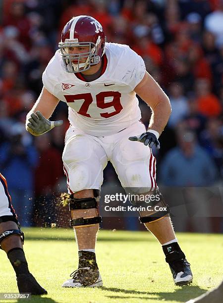 Drew Davis of the Alabama Crimson Tide against the Auburn Tigers at Jordan-Hare Stadium on November 27, 2009 in Auburn, Alabama.