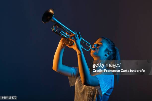 young musician - trumpet fotografías e imágenes de stock