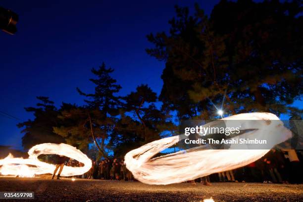 Light Rope Burn 531 Rope Burn Stock Photos, High-Res Pictures, and Images - Getty Images