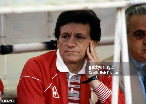 Standard Liege manager Raymond Goethals during the European Cup Winners Cup Final against Barcelona held at the Nou Camp Stadium, Barcelona on 12th...