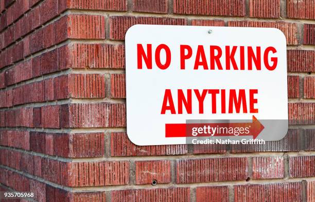 no parking sign - ellensburg stock pictures, royalty-free photos & images