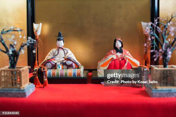 hina dolls - hinamatsuri stock pictures, royalty-free photos & images